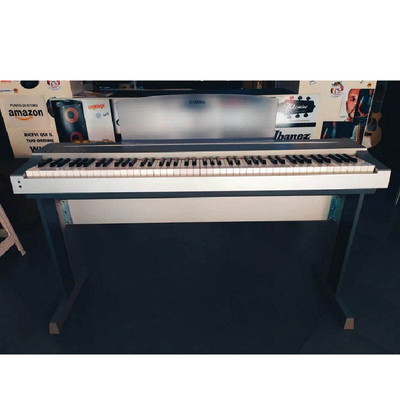 YAMAHA P-70 Silver con supporto - USATO