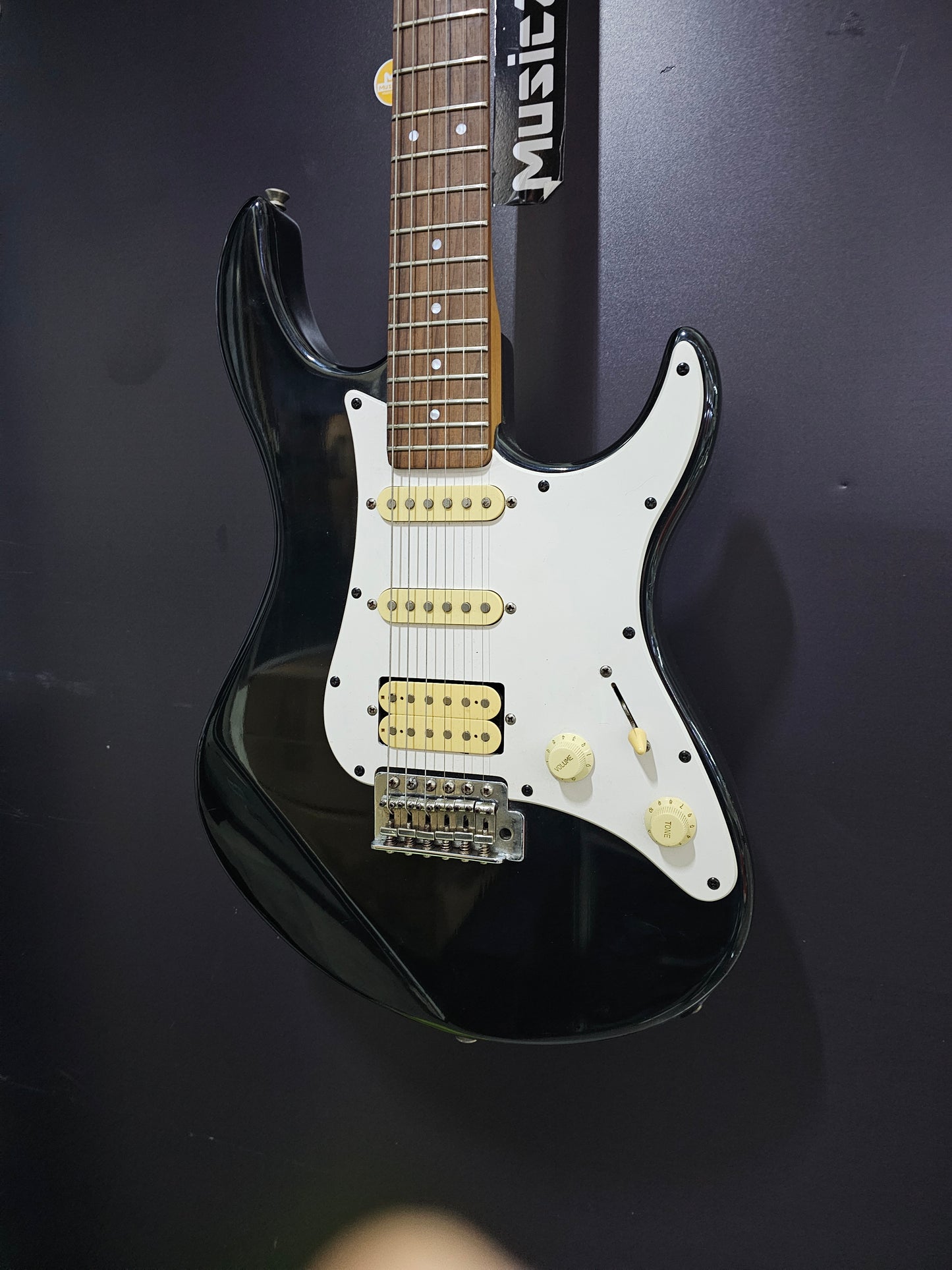 Chitarra Elettrica Yamaha Pacifica EG112 nera (USATO)