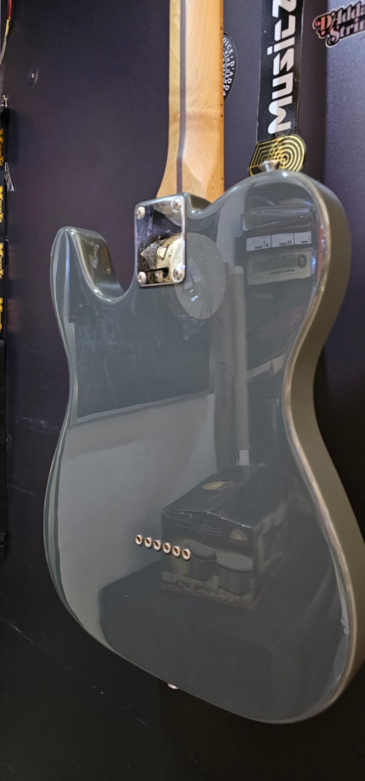 Eko MIA IV SA-VB Semi-Hollow Guitar - 2 humbucker pickups, Vintage Sunburst - USED.
