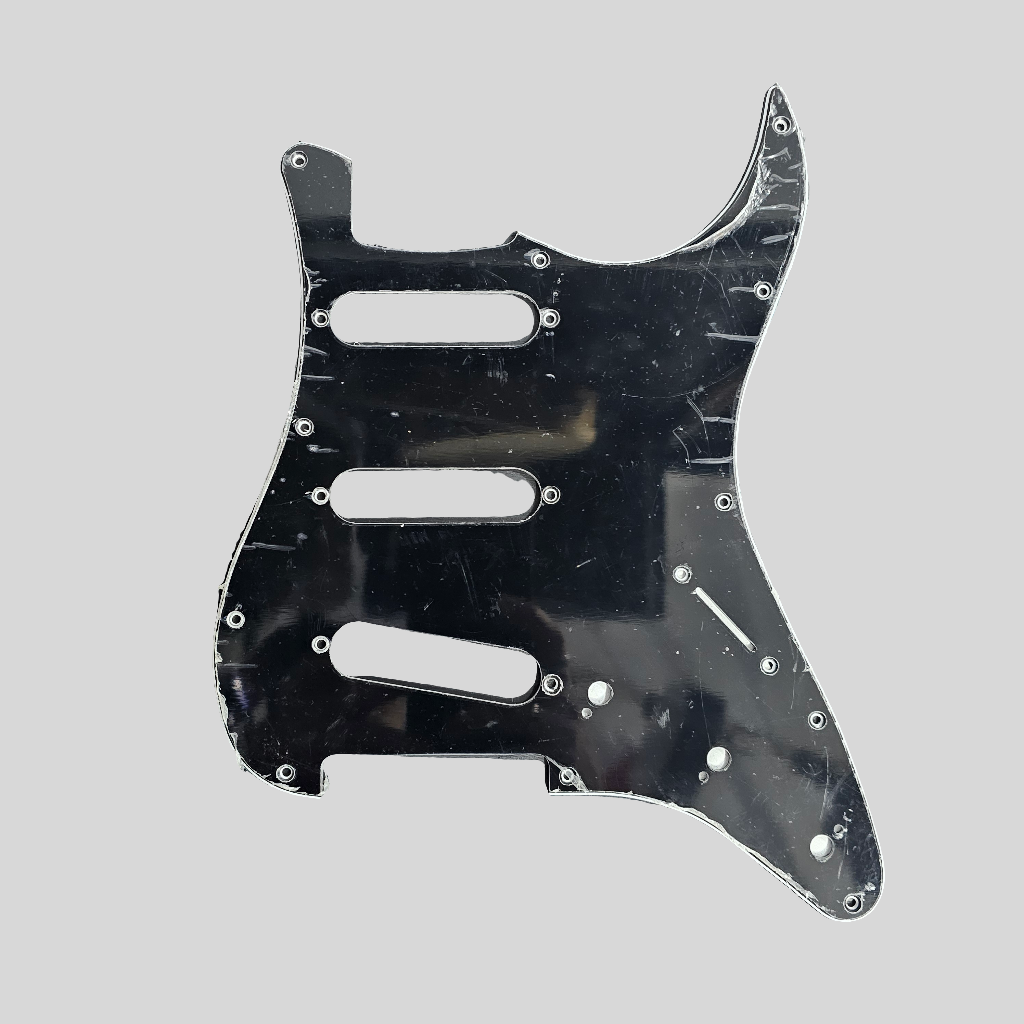 FENDER STRATOCASTER 3-PLY S-S-S BLACK PICKGUARD