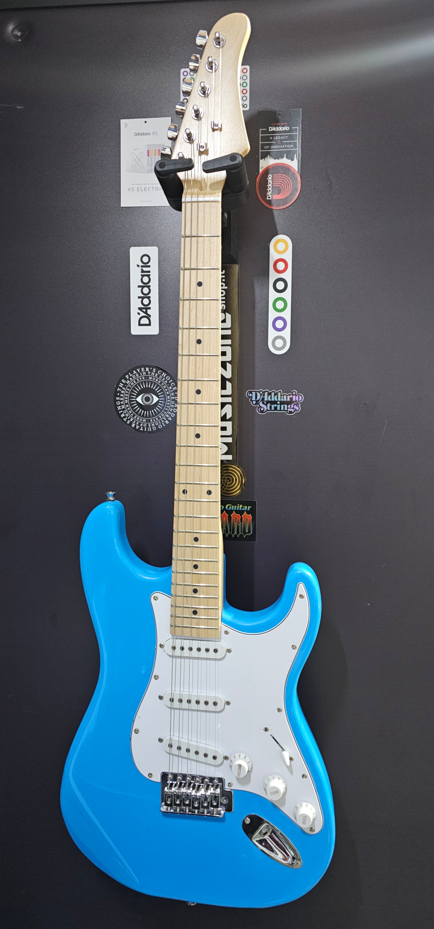San Marco Stratocaster Electric Guitar - Starter Pack (Guitar + Amp + Accessories)