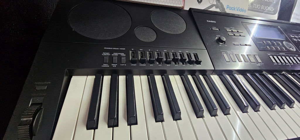 OPPORTUNITY CASIO WK-7600 Arranger Keyboard 76 Touch-Sensitive (Piano-Style) Keys USED STORE